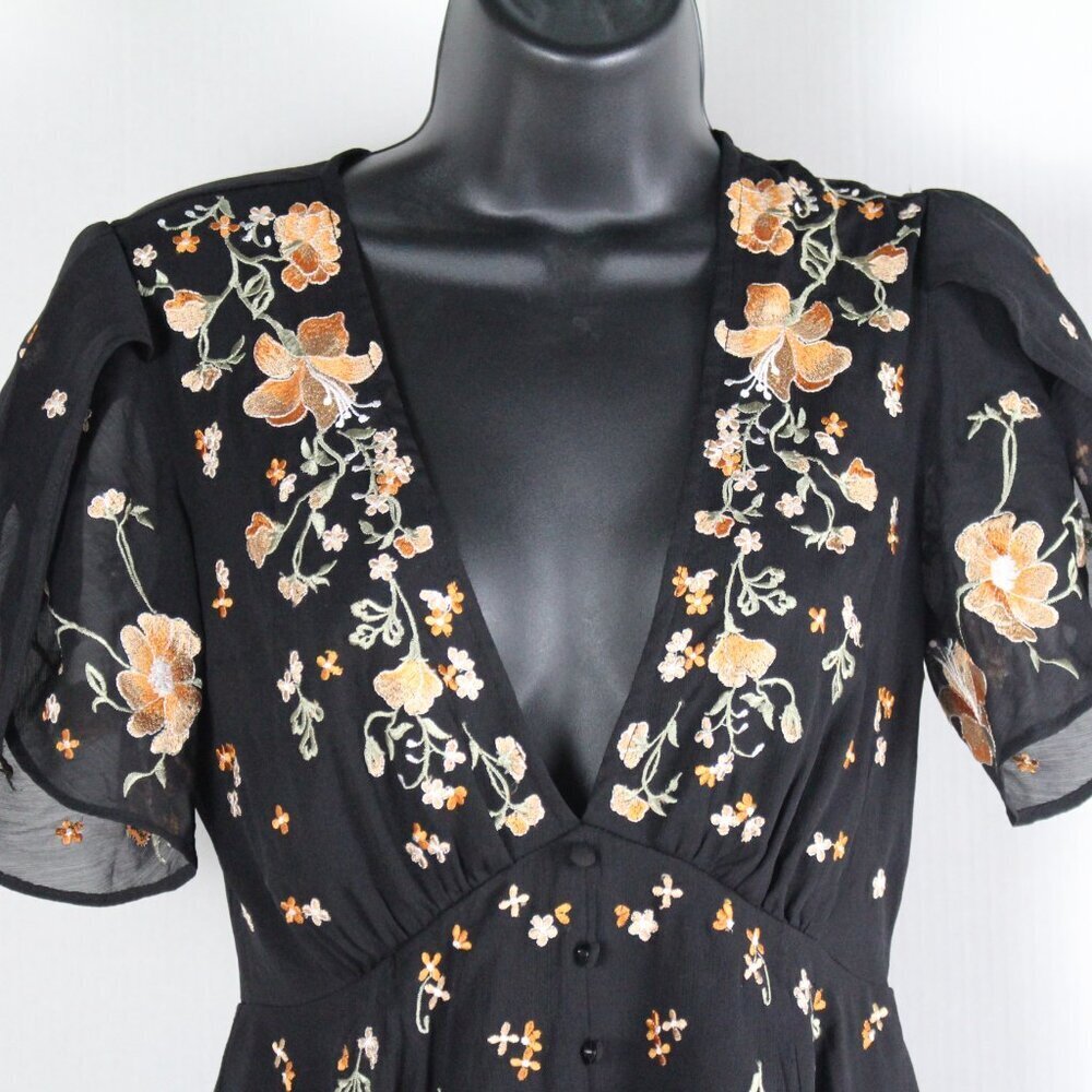 ASOS - Picture 2 of 10